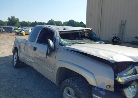 2005 Chevrolet Silverado z USA, uszkodzony, nr VIN 0001GCEK19Z264441